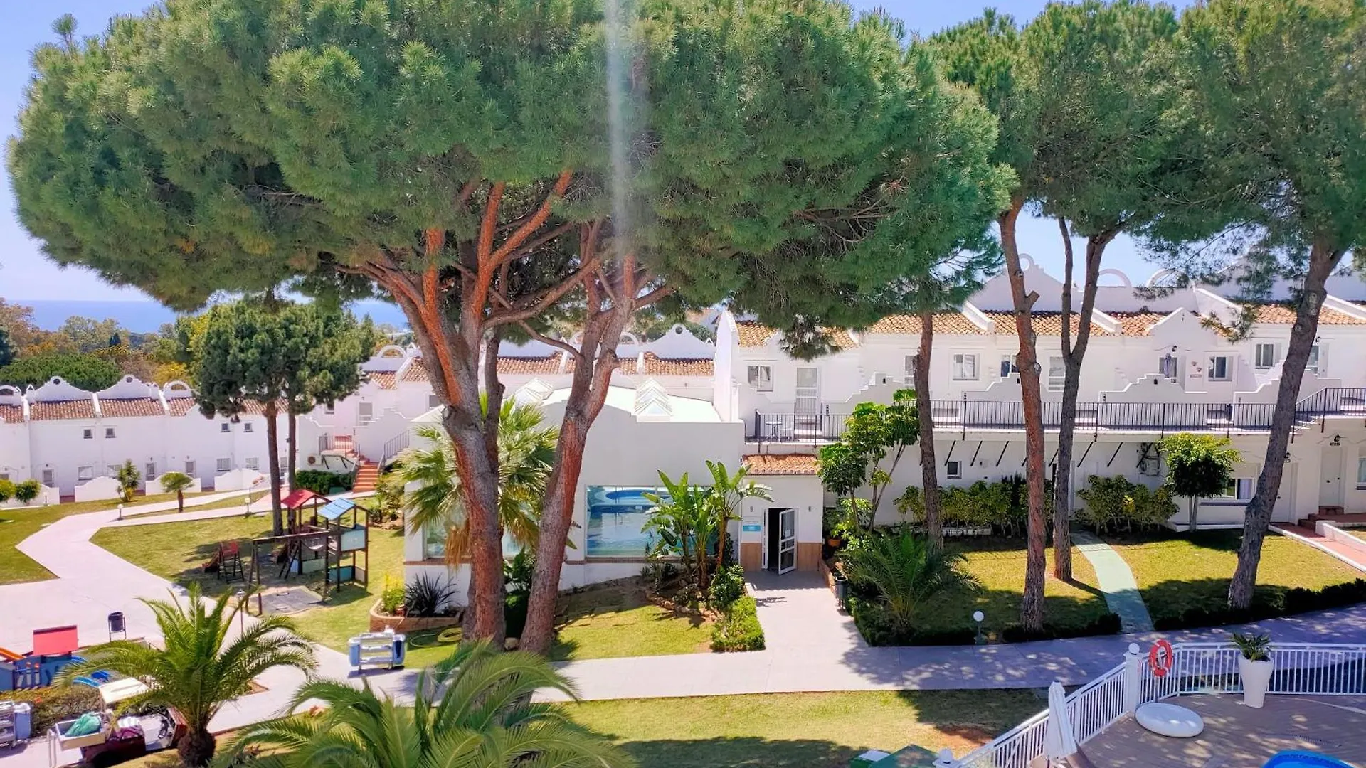 Casa Naranja, Cabopino 2 Pools & Heated Indoor Pool Apartman Marbella Spanyolország
