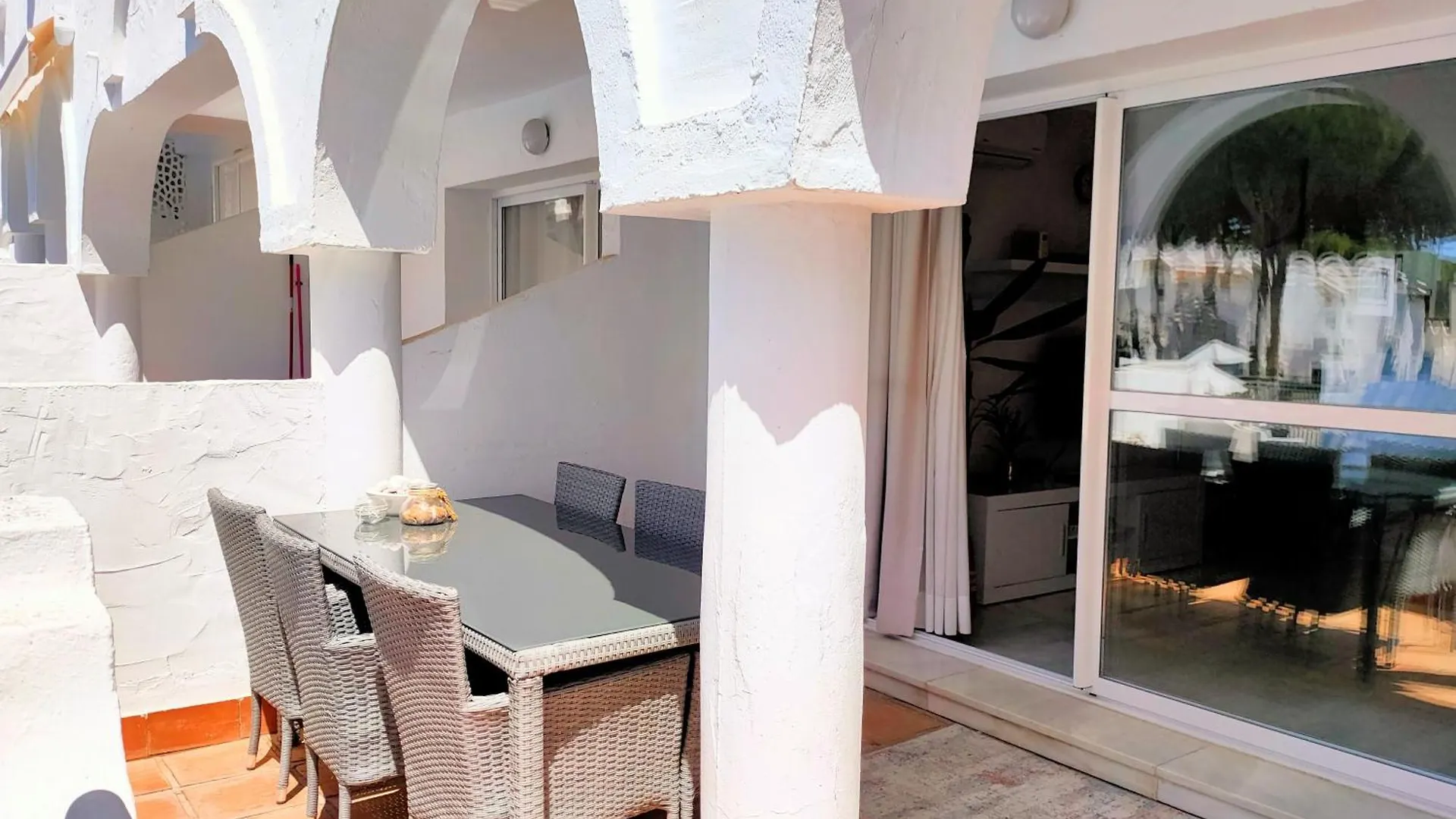 Casa Naranja, Cabopino 2 Pools & Heated Indoor Pool Apartman Marbella Spanyolország